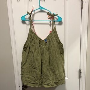 Set of two old navy linen tie shoulder tank tops